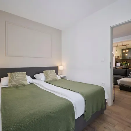 Martello Forest View Apartment *