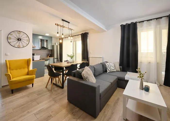 Martello Forest View *